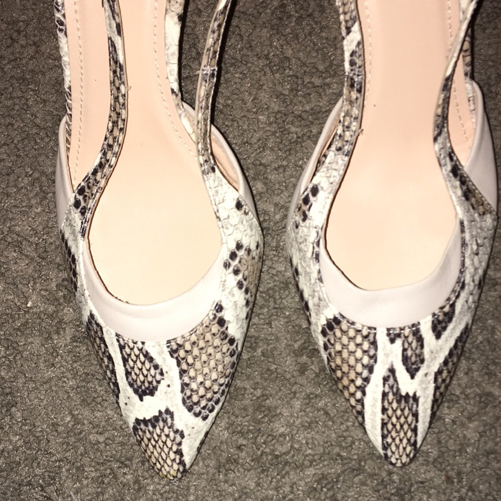Attilio Giusti Leombruni White and Snake-Print Leather Block Heel Slingbacks - Picture 5 of 8
